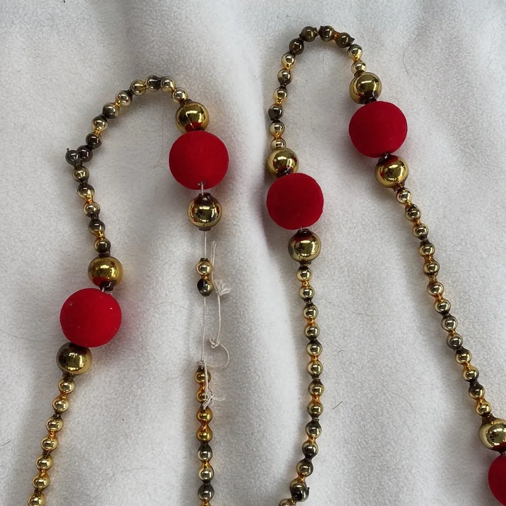 Vintage Glass String Beads Christmas/Holiday Vintage